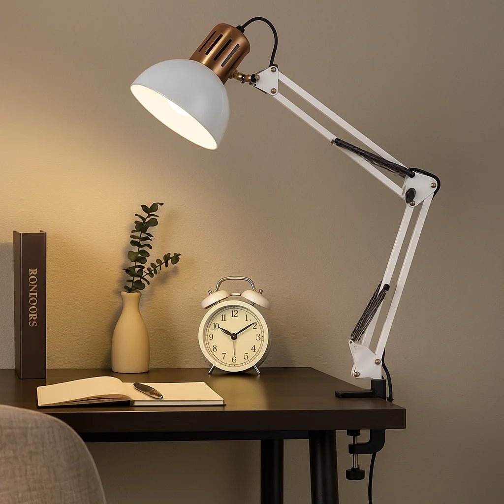 Luminária de Mesa Articulada com Garra – Modelo Pixar Luxo Preto ou Branca com Detalhes Dourado - Utyl