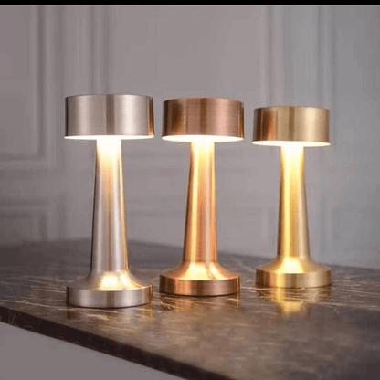 Luminária de Mesa Retrô LED – Toque, 3 Cores, Recarregável para Jantar Sofisticado - Utyl